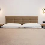 Sky Touch Bed and breakfast